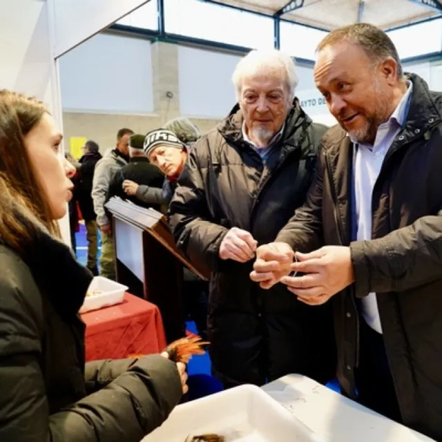 MOISES GONZALEZ CON COUREL