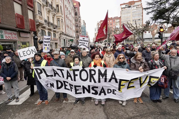 MANIFESTACION DE LA PLATAFORMA EN DEFENSA DE FEVE