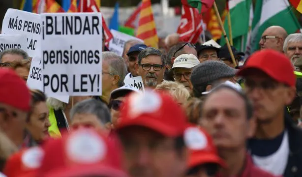 MANIFESTACION PRO DEFENSA DE LAS PENSIONES