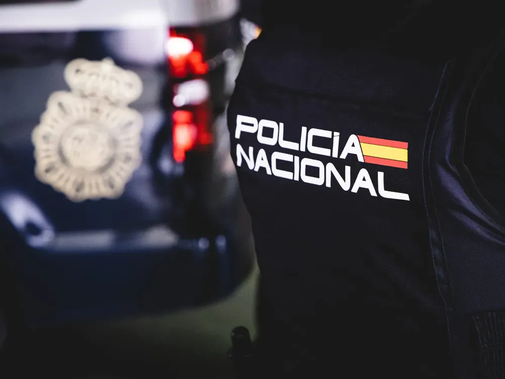 ESPALDA LOGO POLICIA