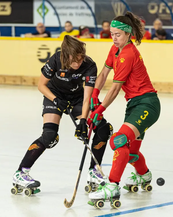 HOCKEY SOBRE PATINES FEMENINO