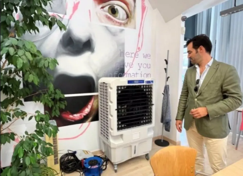 David Fernández durante su visita este miércoles a Espacio Vías - PP