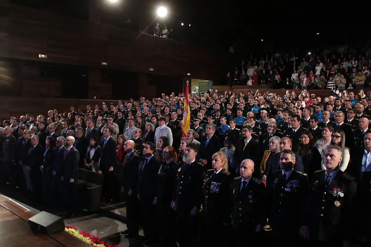 ENTREGA DE MEDALLAS AL MERITO DE LA POLICIA LOCAL