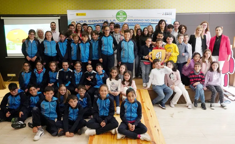 GANADORES DE LOS PREMIOS AUTONOMICOS DEL 41 CONCURSO ESCOLAR DE LA ONCE