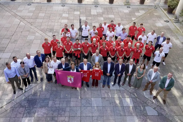 RECEPCION A LA CULTURAL EN LA DIPUTACION DE LEON