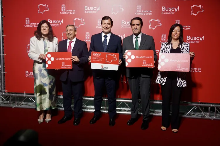 PRESENTACION DE LA NUEVA TARJETA DE TRANSPORTE GRATUITO