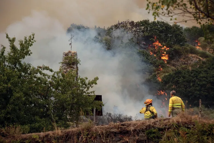 INCENDIO DE FASGAR