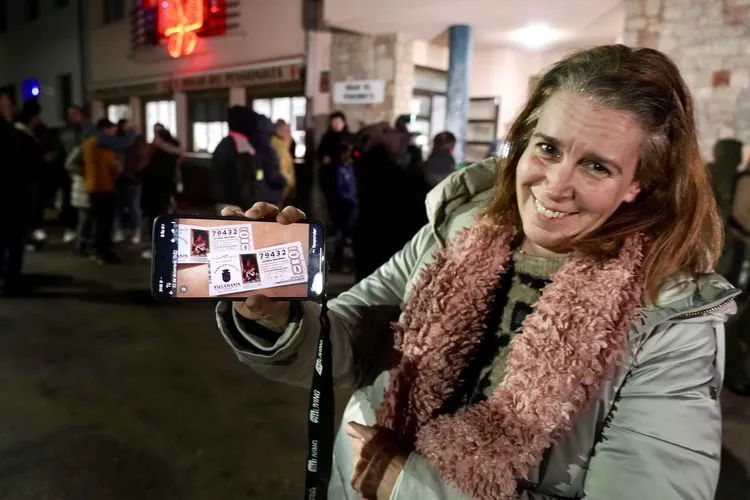 DE LA ALEGRIA AL DESENCANTO