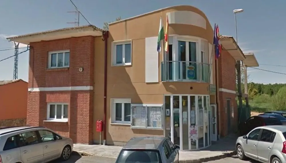 Fachada del Ayuntamiento de Santovenia de la Valdoncina