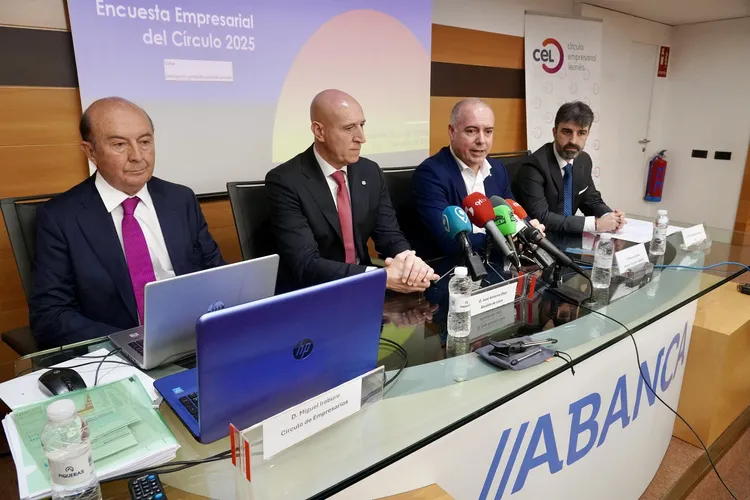 EL TALENTO NO VIENE A LEON