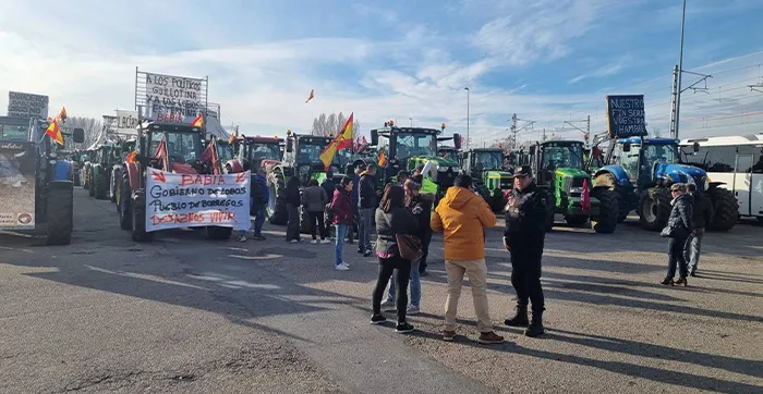 TRACTORES COLAPSAN LEON