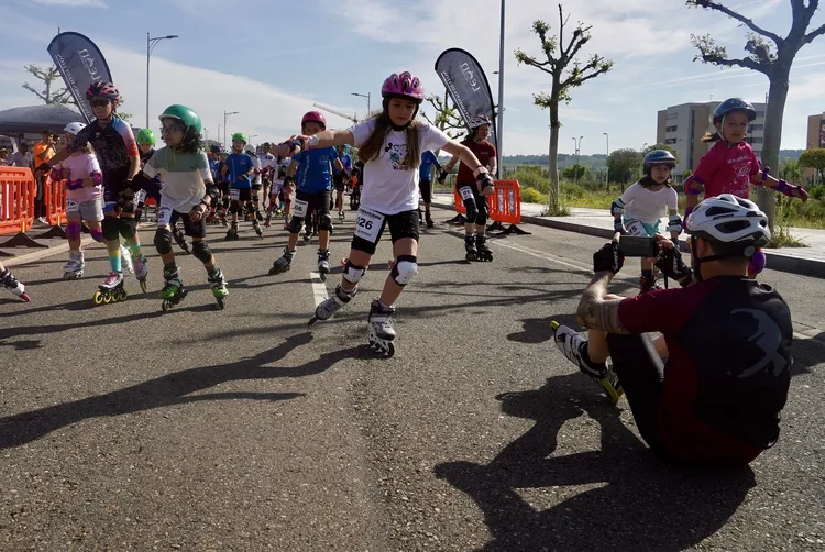 CARRERA SOLIDARIA PATINANDO POR ANGOLA