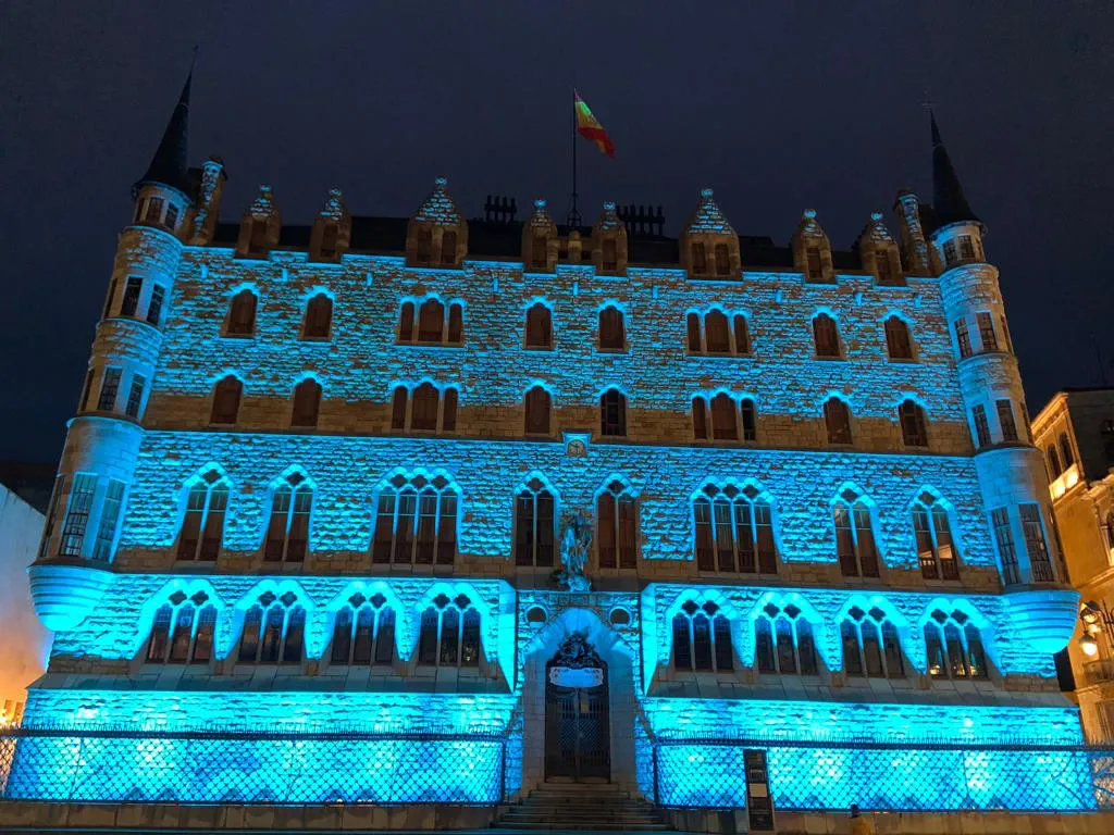 Casa-Botines-nueva-iluminacion-1