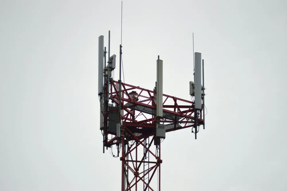 ANTENAS - MIGUEL ANGEL PADRIÑAN