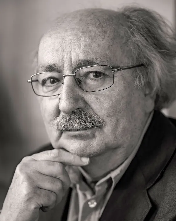 ANTONIO COLINAS