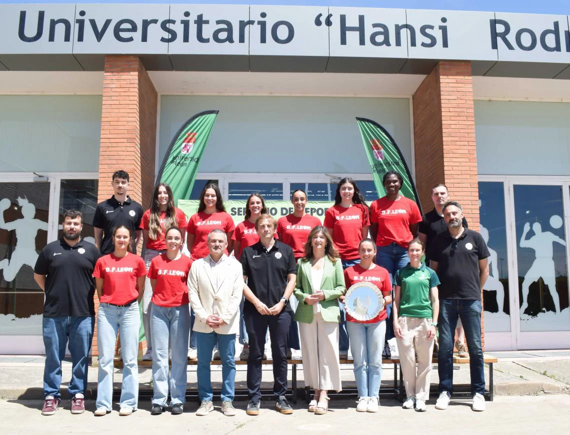 10062026_recepcion_baloncesto_femenino-28