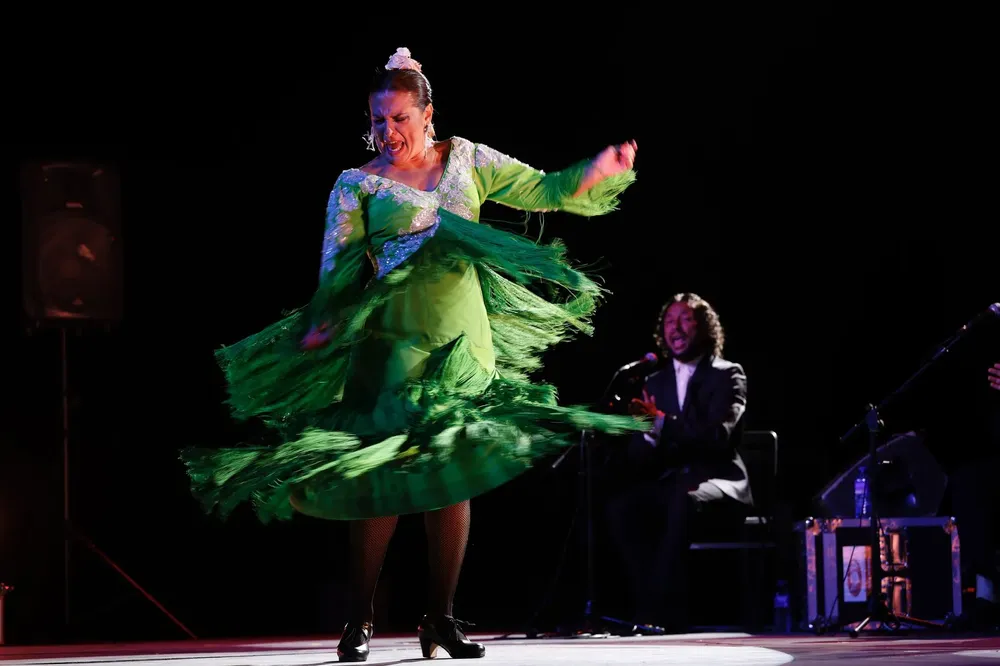 ACTUACION DE PASTORA GALVAN