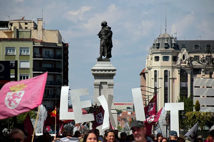 MANIFESTACION EN LEON CAMINU LA LLIBERTA