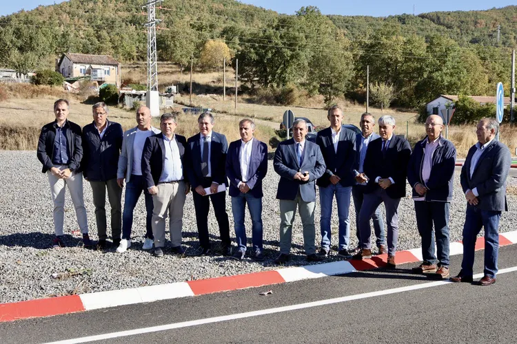 EL CONSEJERO DE MOVILIDAD PRESENTA LAS OBRAS DE MEJORA EN LA CL-626