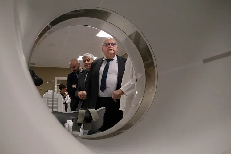 NUEVO EQUIPAMIENTO TECNOLOGICO PARA EL CAULE