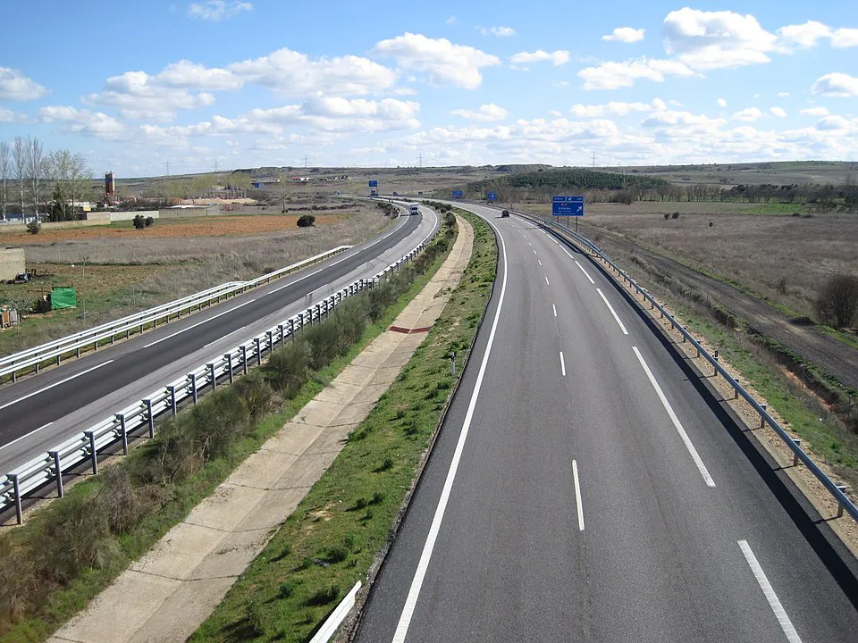 autovía A-6 entre La Bañeza y Astorga