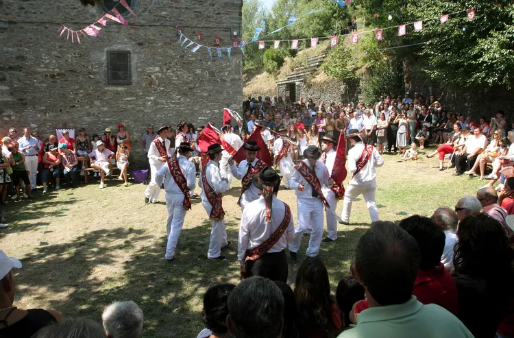 DANZAS DEL VALLE DE FORNELA
