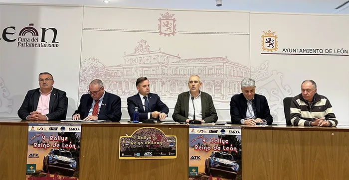 Organizadores, patrocinadores y representantes institucionales, en la presentación de una nueva edición del Rallye Reino de León. -