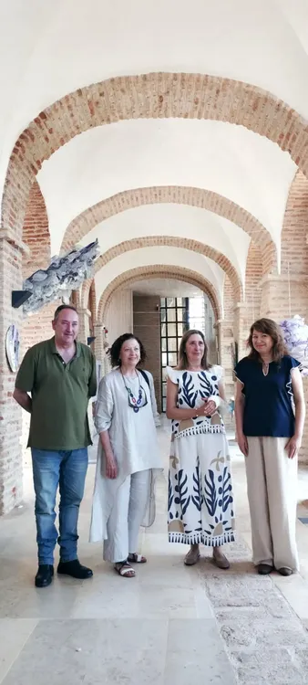 De izq a dcha. Ramón Rodríguez, concejal cultura, Pilar L. Duque, Elena Campos, Cathy Thompsom