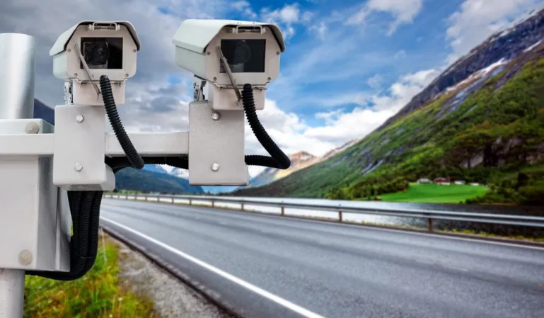 RADAR DE CONTROL DE VELOCIDAD