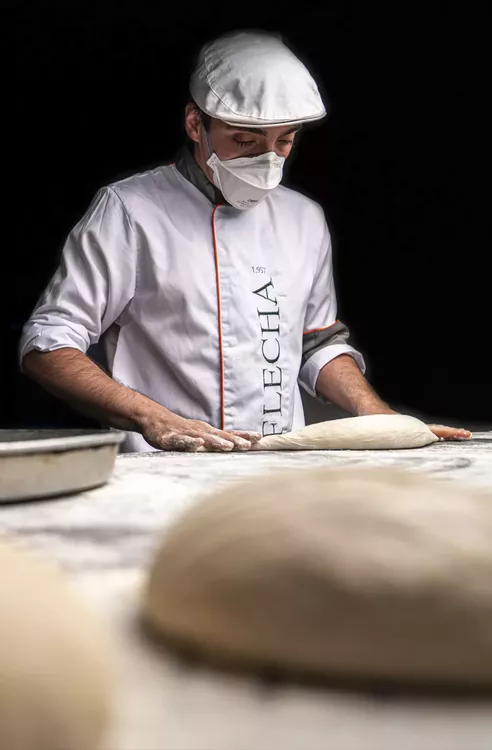 Dani Flecha de Panadería Flecha 1957 se proclama junto a su equipo como  mejores panaderos artesanos del mundo