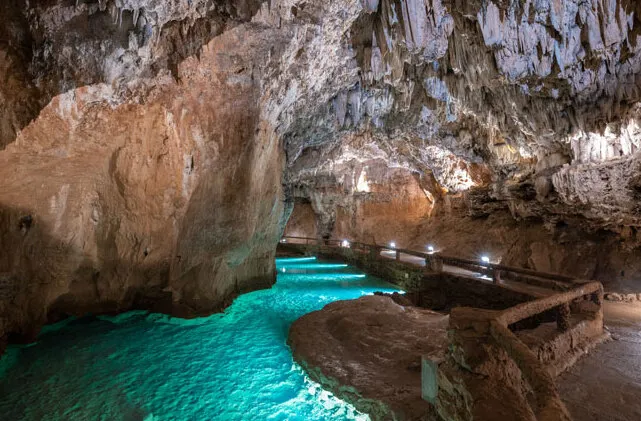 CUEVA DE VALPORQUERO