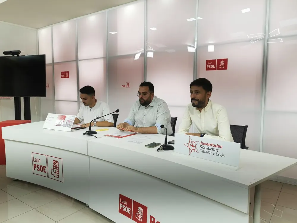 JUVENTUDES SOCIALISTAS DE LEON