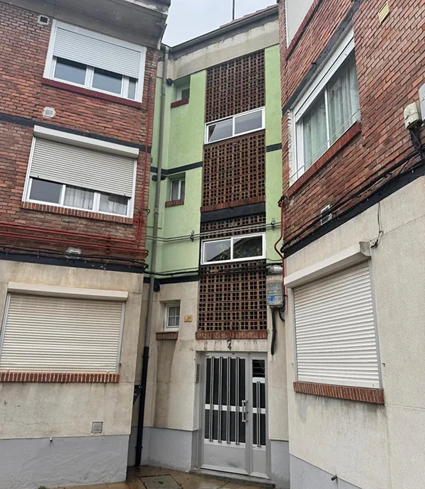 VIVIENDA DE ADIF EN SUBASTA EN LEON