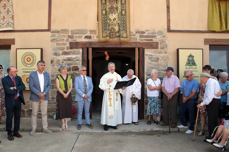 INAUGURACION DE LA SEDE DE LA FUNDACION RENACIMIENTO RURAL LEONES