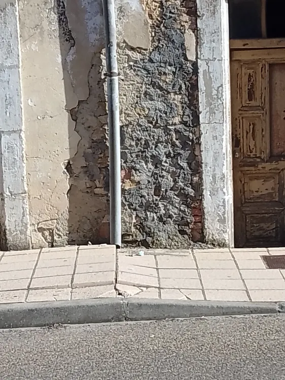 ACERAS EN MAL ESTADO