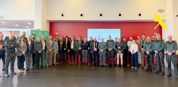 REUNION DE LA GUARDIA CIVIL Y REPRESENTANTES DEL SECTOR FINANCIERO