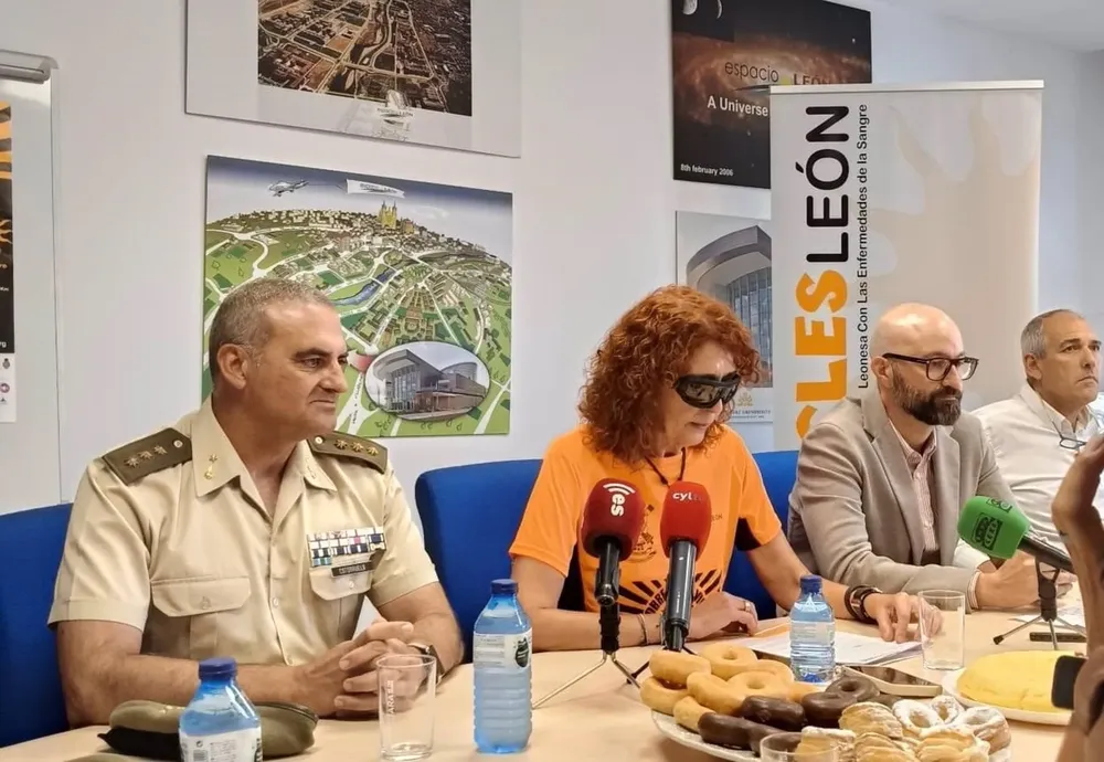 Organizadores del evento solidario durante la presentación del mismo - ESPACIO LEÓN