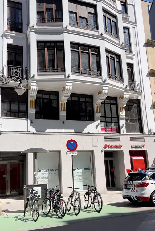 EDIFICIO DE OFICINAS EN LEON