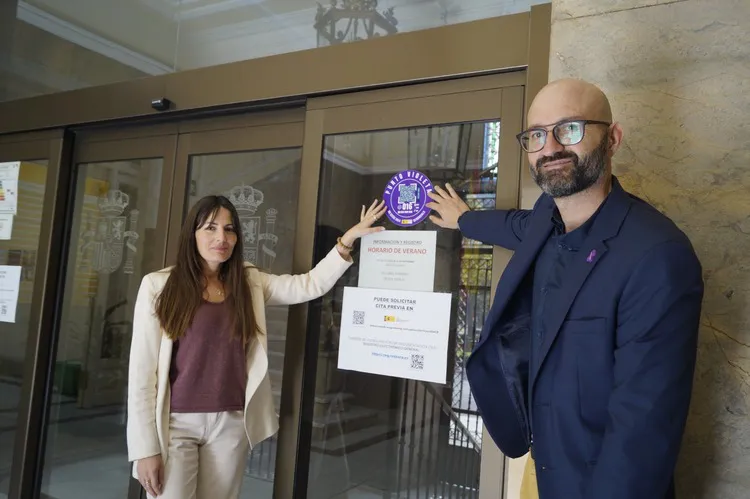 PUNTO VIOLETA EN LA SUBDELEGACION DEL GOBIERNO DE LEON