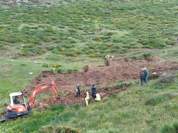 Busqueda-fosa-Sena-de-Luna