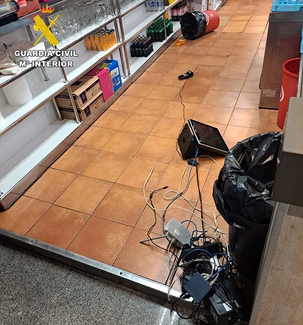 ROBO CON FUERZA EN UN ESTABLECIMIENTO DE VILLAQUILAMBRE