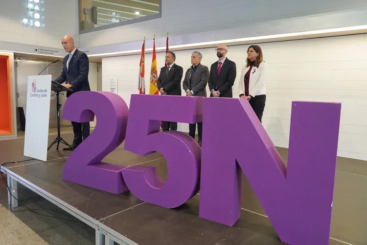ACTO NSTITUCIONAL POR EL DIA INTERNACIONAL DE LA ELIMINACION DE LA VIOLENCIA CONTRA LAS MUJERES